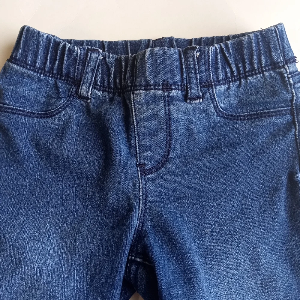 Girls denim jeans 2 pairs bundle size 3T and 4T toddler